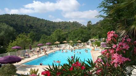 CAMPING LES PINEDES ****, avec piscine en Provence-Alpes-Côte d'Azur