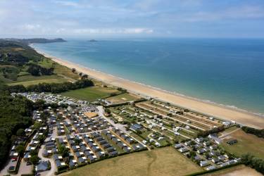 CAMPING SAINT PABU PLAGE ****, with pets allowed on pitches en Bretagne